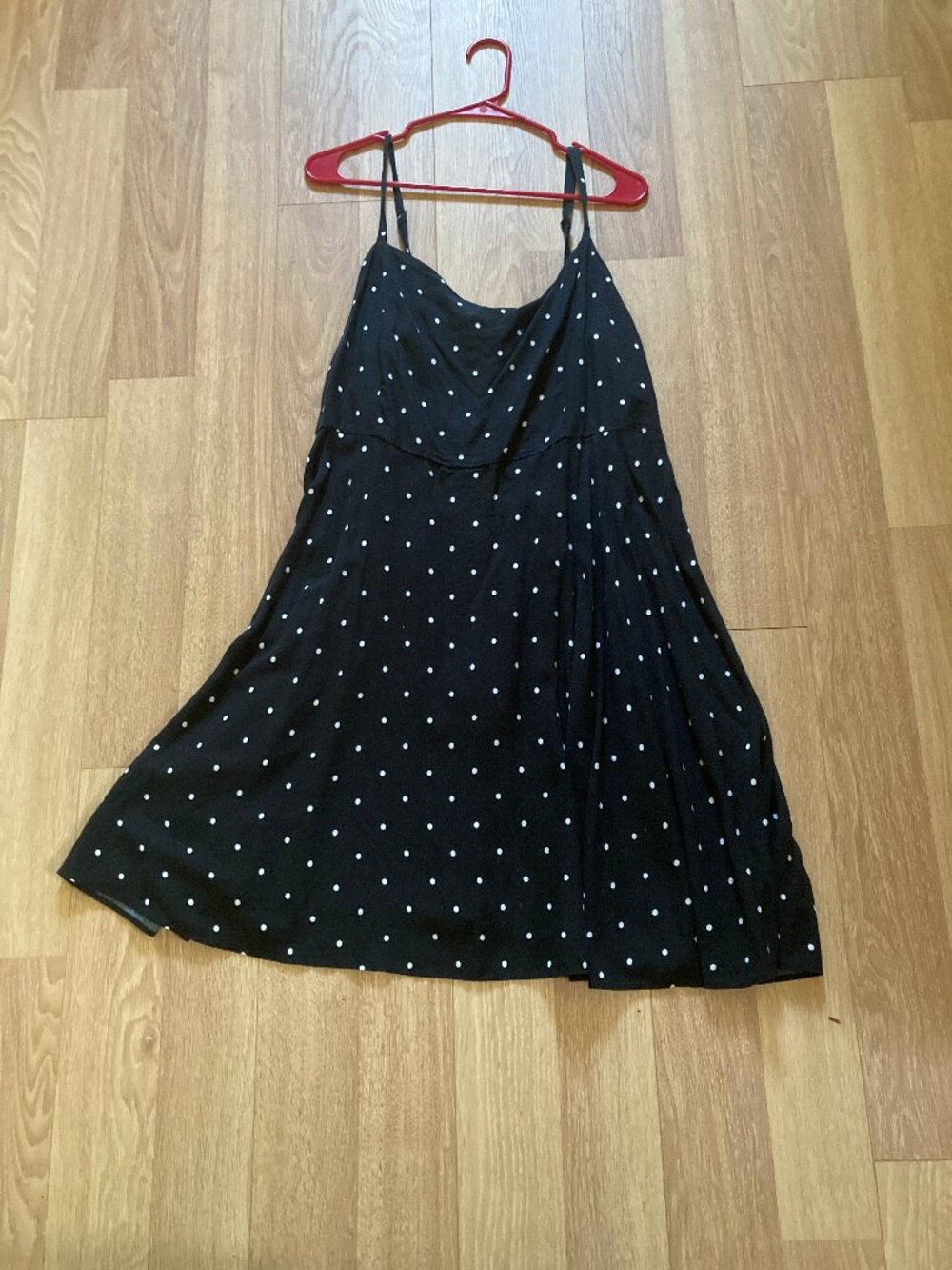 Old Navy Black Polka Dot Cami Dress Size XL Sleeveless Fit & Flare V neck ruched